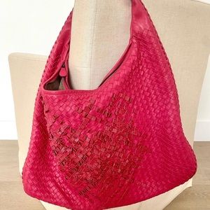 Bottega Veneta red Hobo Intrecciato Napa maxi bag!